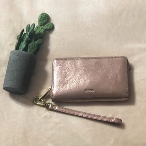 Fossil Wallet 💕 MAKE AN OFFER‼️